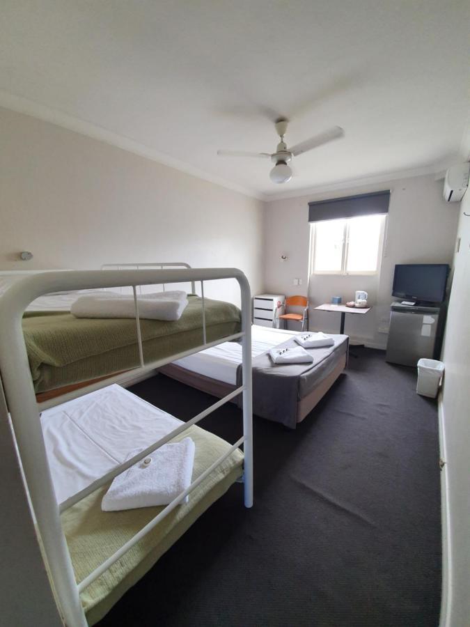 Hotel Allen Townsville Esterno foto